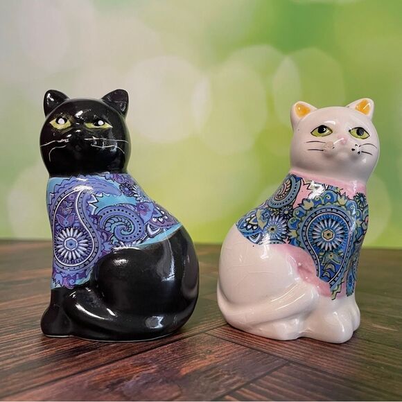 Vintage Black & White Kitty Cat Salt & Pepper Shakers – Mid-Century Charm - Picture 2 of 10